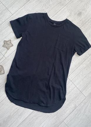 Черная классическая футболка 9/10 лет