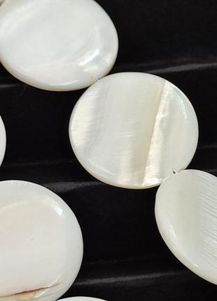 Перламутр намисто. коротке намисто з перламутру. кольє з перламутру. натуральний...