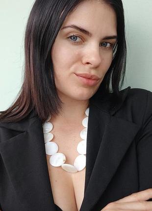 Перламутр намисто. коротке намисто з перламутру. кольє з перламутру. натуральний...