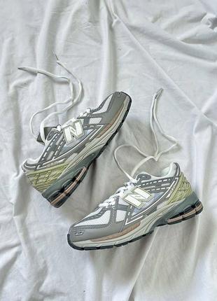 Кросівки New Balance 393 Men Shoes