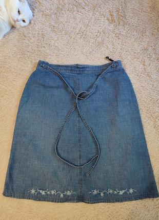 Легкая джинсовая юбка