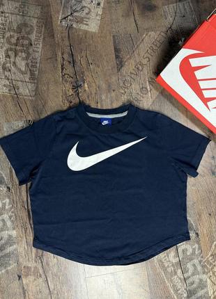 Женская футболка nike