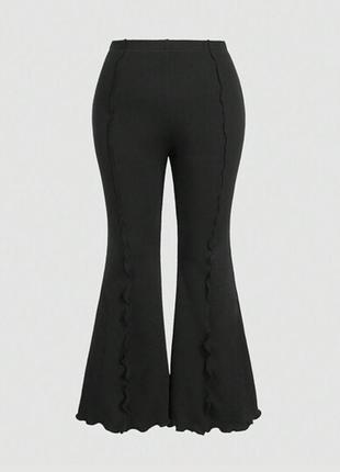 Брюки клеш с рюшками черные bershka m-l