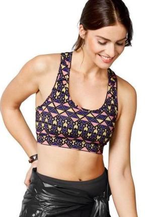 Спортивный топ