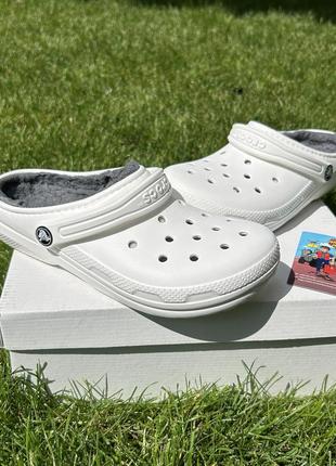 Нові жіночі крокси сандалі шльопанці сабо crocs j 5 білі з утеплювачем