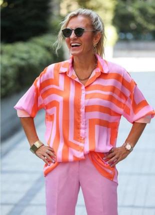 Рубашка с геометрическим принтом