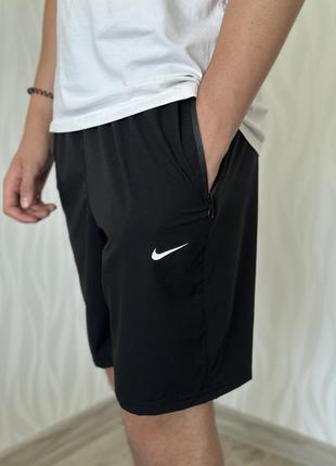 Шорти на літо легкі тонкі літні чорні шорти nike найк однотонні шорти з плащовки  купальні