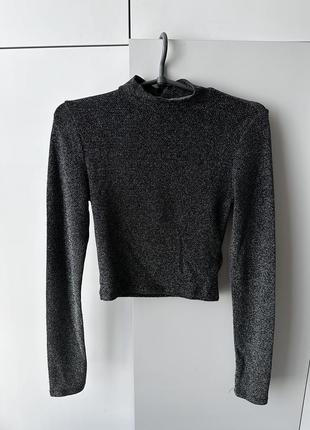 Кофта з вирізом на спинці