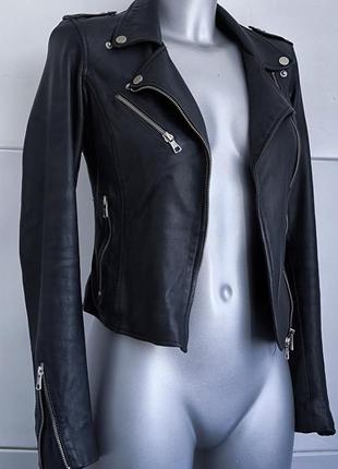 Куртка- косуха zara із натуральної шкіри чорного кольору4 фото