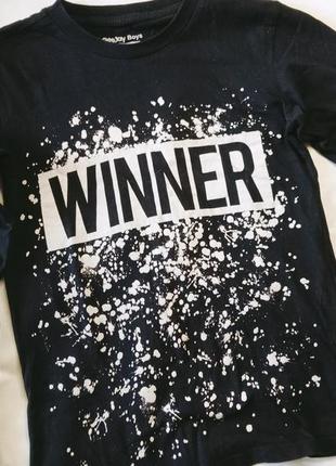 Футболка з довгим рукавом