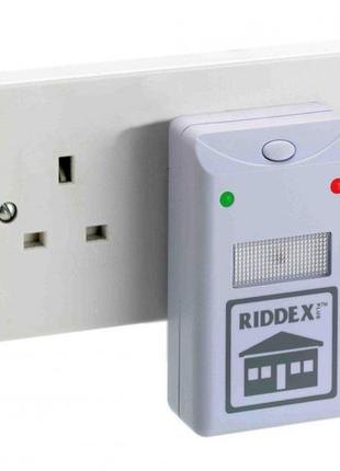 Электромагнитный отпугиватель грызунов и насекомых riddex plus