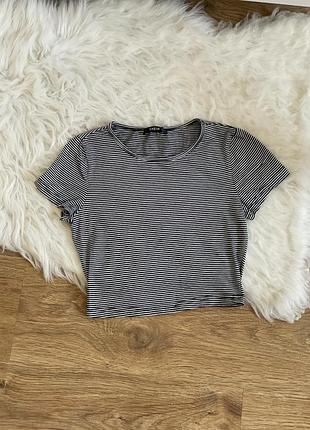 Кроп топ в полоску черно белый shein размер s