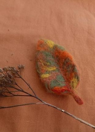 Осенние броши, из шерсти4 фото