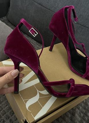 Босоножки zara 38
