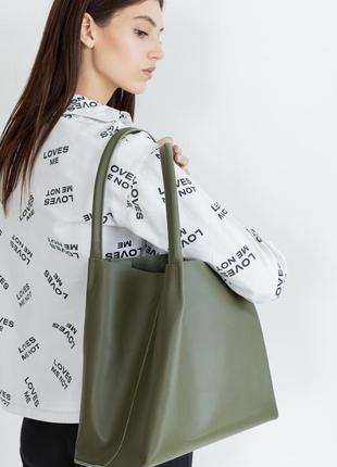 Об'ємна сумка шоппер sierra зеленого кольору з натуральної шкіри з легким глянцевим ефектом2 фото