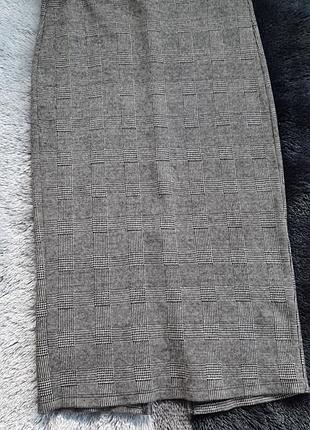 Вишукана тепла спідниця з розрізом позаду у клітинку zara