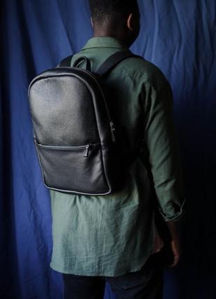 Класичний чоловічий рюкзак в мінімалістичному стилі ручної роботи з натуральної фактурної2 фото