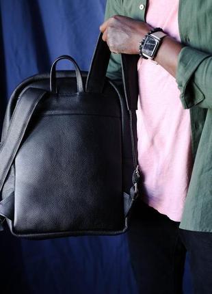Класичний чоловічий рюкзак в мінімалістичному стилі ручної роботи з натуральної фактурної5 фото