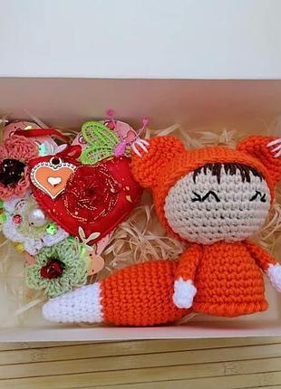 Лисичка. брелок. лисиця. валентинка.