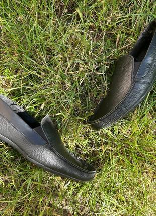 Мокасины кожаные черные