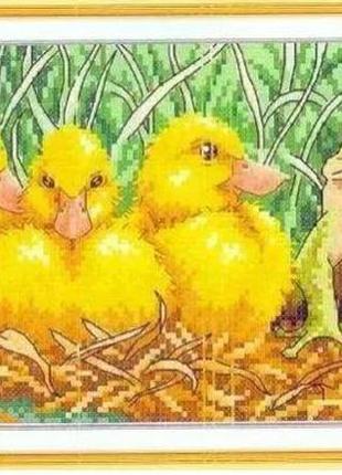 Набір для вишивання за нанесеною на канву схемою "frog and little duck".aida 14ct printed, 33*18 см