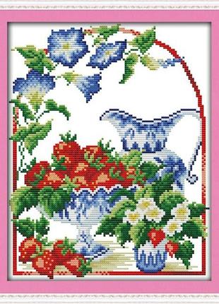 Набор для вышивания по нанесённой на канву схеме "the paradise of strawberry". aida 14ct printed 26*32 см