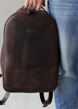 Стильный минималистичный рюкзак ручной работы из натуральной винтажной кожи коричневого цвета1 фото