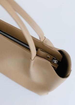 Об'ємна сумка шоппер арт. sierra l кольору капучино із натуральної шкіри з легким глянцевим ефектом10 фото