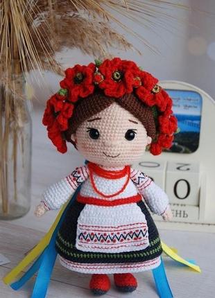 В’язана лялька крючком україночка1 фото