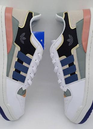 Кроссовки  adidas