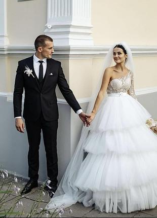 Весільна сукня
