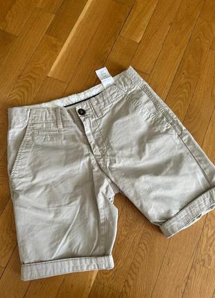 Продам чоловічі шорти peak performance