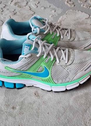 Женские кроссовки nike оригинал р.38,5