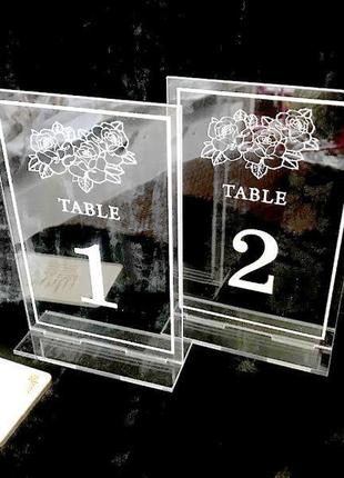 Акриловые номерки на стол с гравировкой с подставкой "розочки" 10х15 см4 фото
