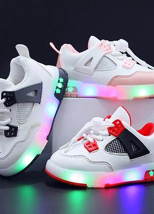 Дитячі кросівки з підсвіткою