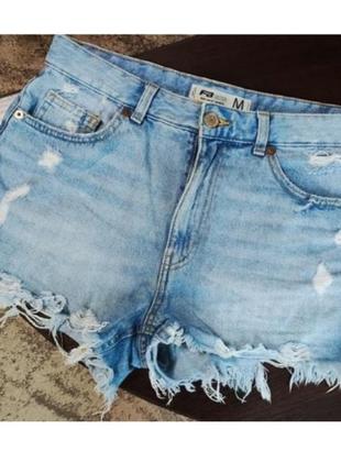 Стильные шорты  коттон, рванные, высокая посадка , размер м