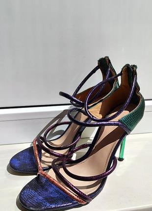 Босоножки zara женские