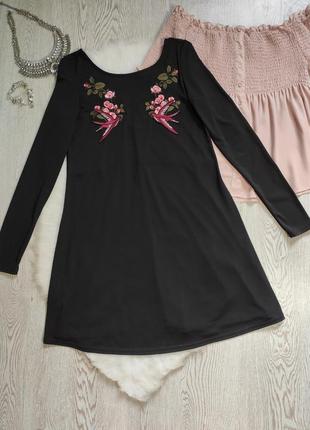 Черное короткое платье трапеция длинный рукав стрейч с вышивкой цветочным принтом zara