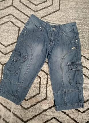 Джинсовые шорты с карманами