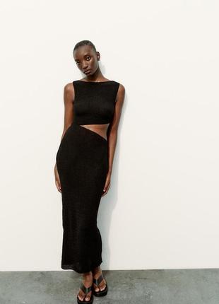 Черное платье с вырезом zara