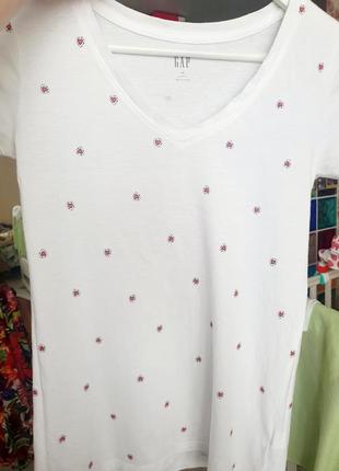 Фирменная белоснежная футболка gap