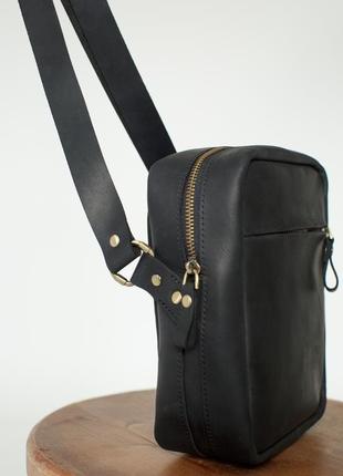 Чоловіча сумка месенджер через плече ручної роботи з натуральної вінтажній шкіри чорного кольору4 фото