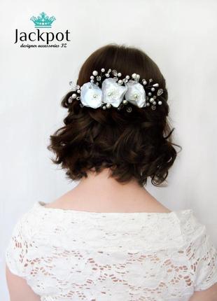 Дизайнерський білий гребінець для волосся з квітами3 фото