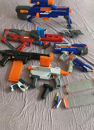 Nerf бластери продаю одним лотом