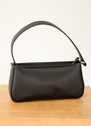 Витончена жіноча сумка з натуральної шкіри з матовим ефектом чорного кольору3 фото