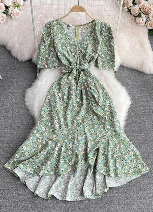 Великолепное летнее платье