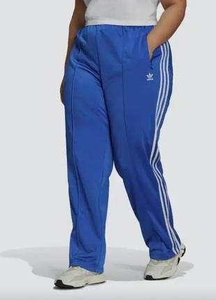 Спортивные штаны adidas