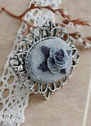 Сірий перстень з трояндами кільце з кабошоном камеєю з квітами в стилі ретро вінтаж3 фото