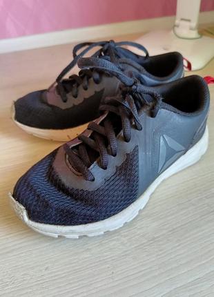 Кросівки reebok, р.30, на ніжку до 19 см.