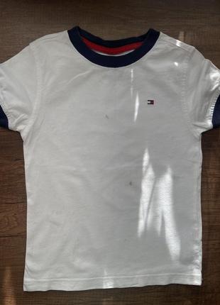 Tommy hilfiger футболка біла на хлопчика
